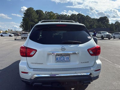 2017 Nissan Pathfinder Platinum