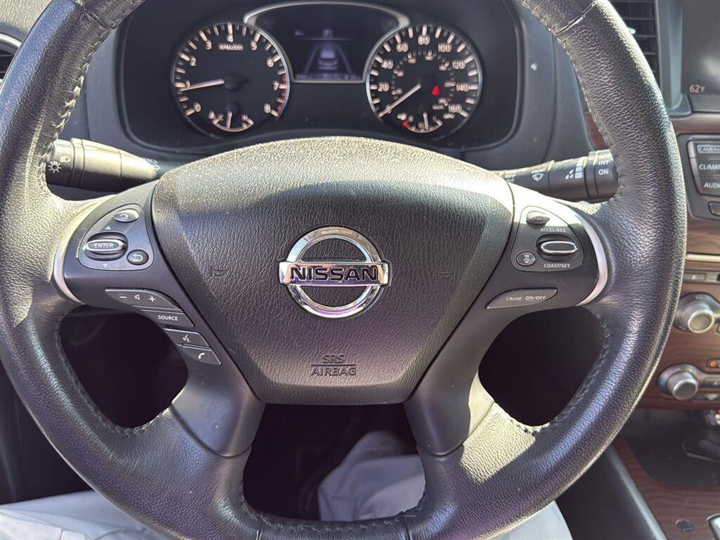 2017 Nissan Pathfinder Platinum