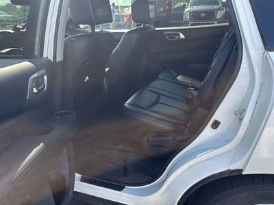 2017 Nissan Pathfinder Platinum