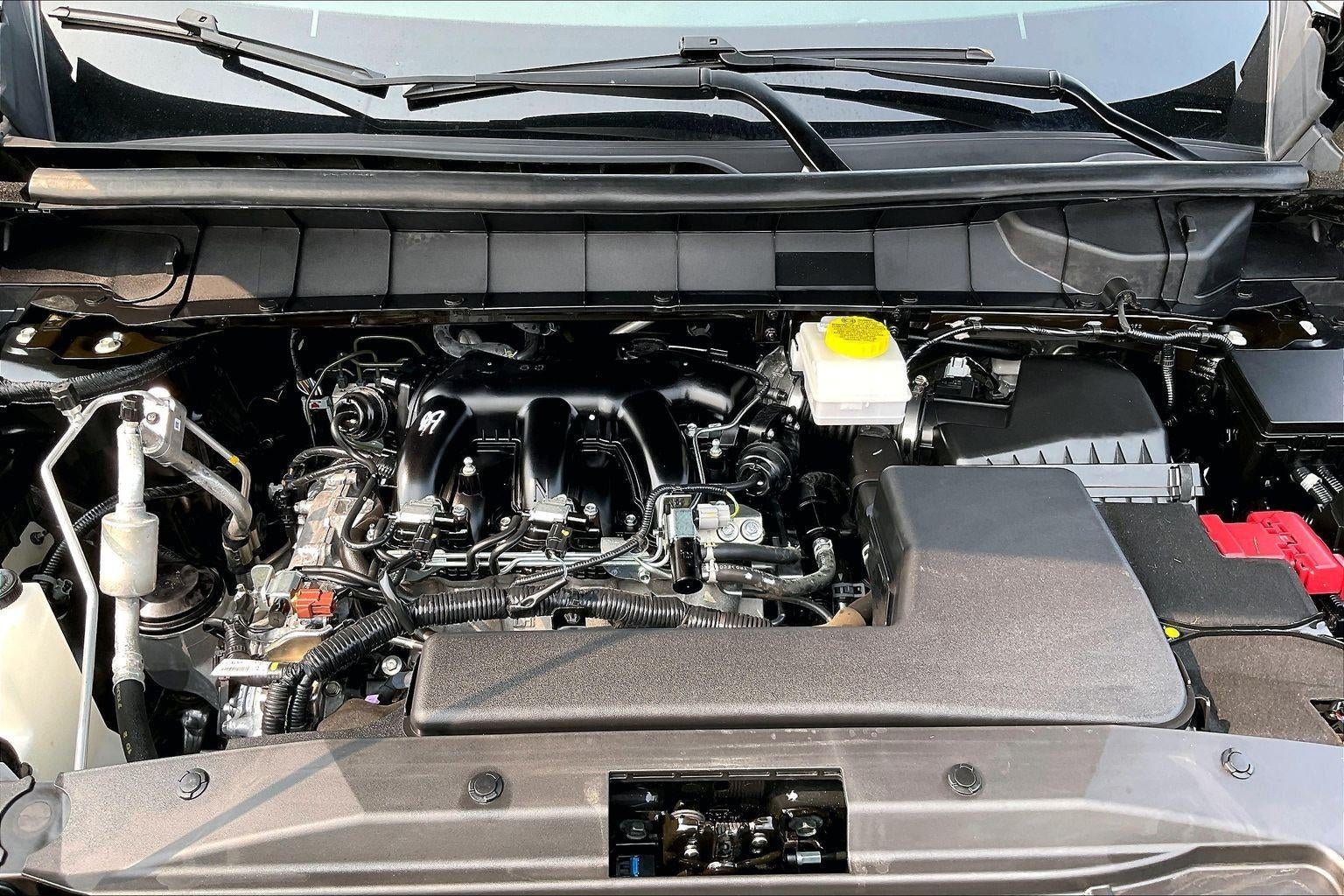 2025 Nissan Pathfinder S