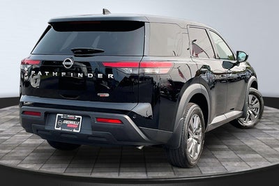 2025 Nissan Pathfinder S