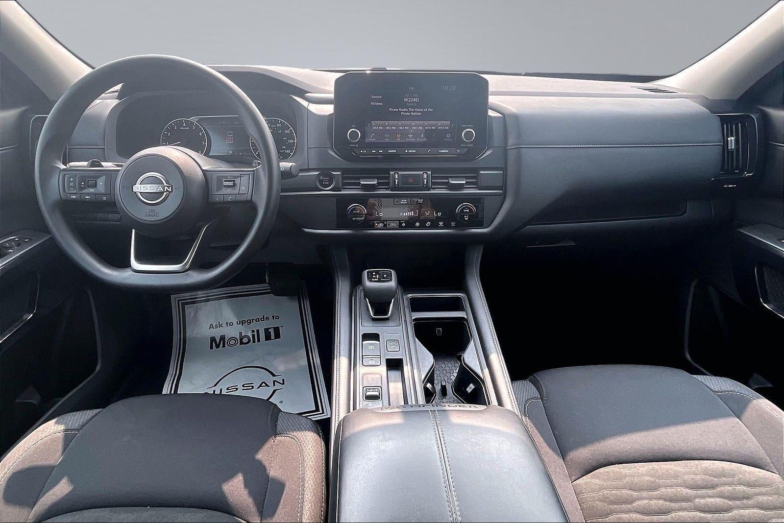 2025 Nissan Pathfinder S