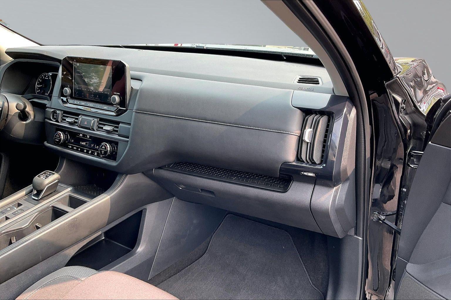 2025 Nissan Pathfinder S