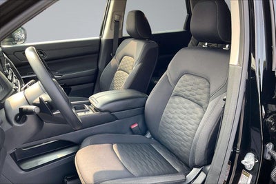 2025 Nissan Pathfinder S
