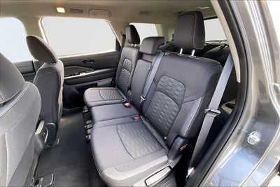 2025 Nissan Pathfinder S