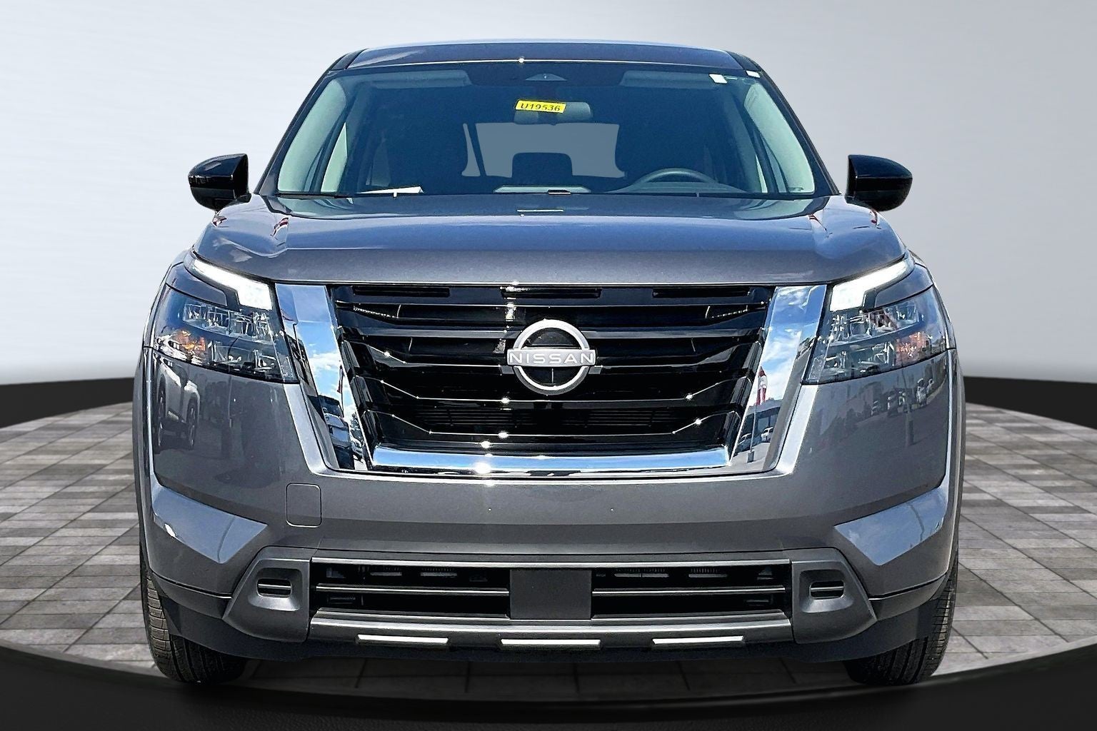 2025 Nissan Pathfinder S