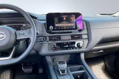 2025 Nissan Pathfinder S