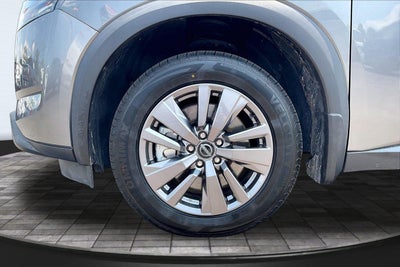 2023 Nissan Pathfinder S