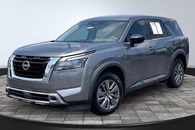 2023 Nissan Pathfinder S