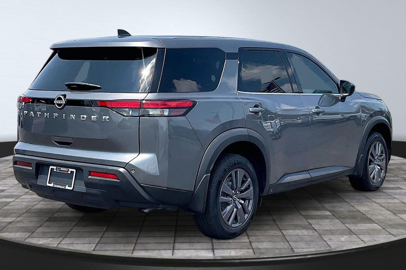 2023 Nissan Pathfinder S