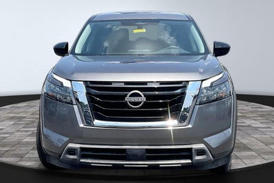 2023 Nissan Pathfinder S