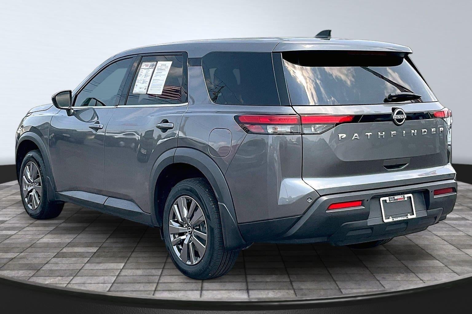 2023 Nissan Pathfinder S
