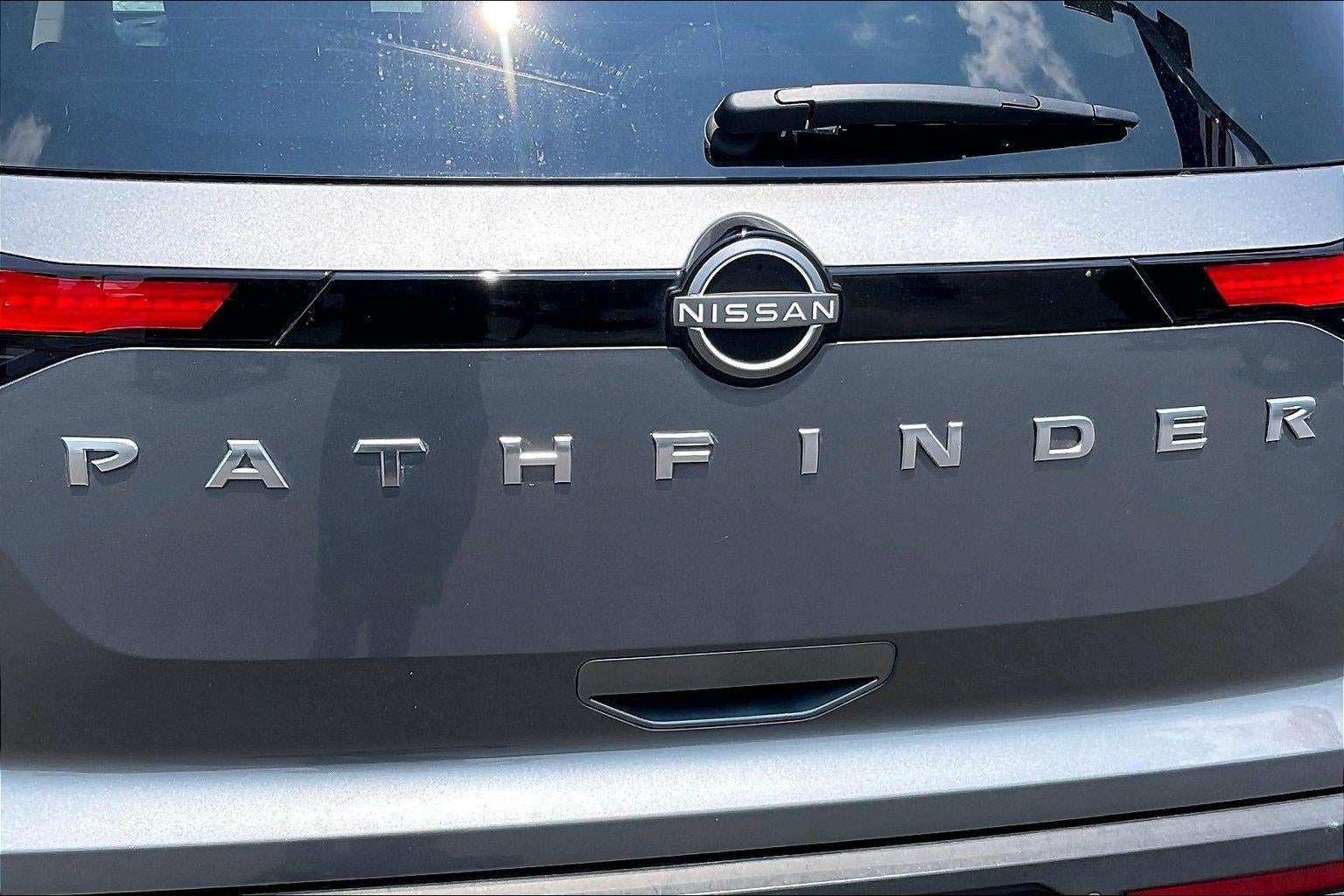 2023 Nissan Pathfinder S