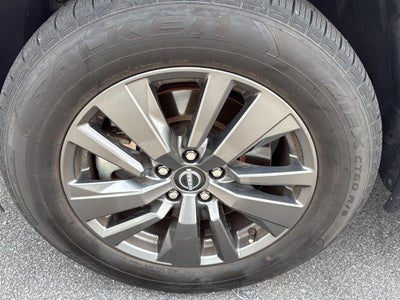 2022 Nissan Pathfinder S