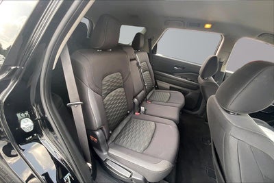 2022 Nissan Pathfinder S