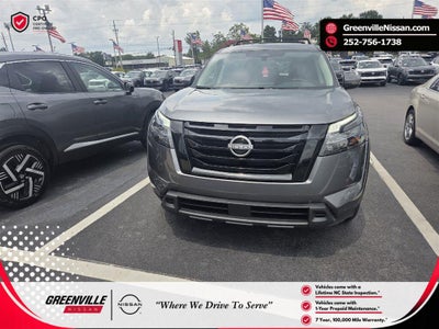 2025 Nissan Pathfinder SV