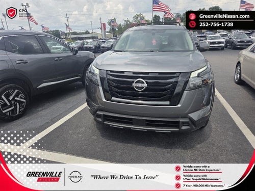 2025 Nissan Pathfinder SV