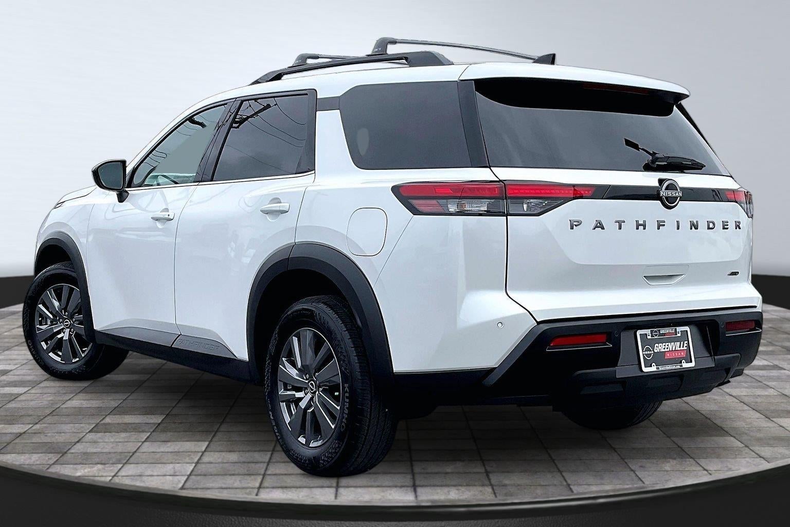 2026 Nissan Pathfinder SV