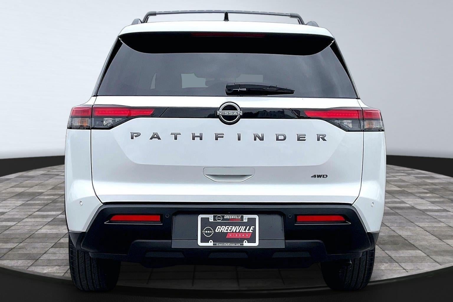 2026 Nissan Pathfinder SV