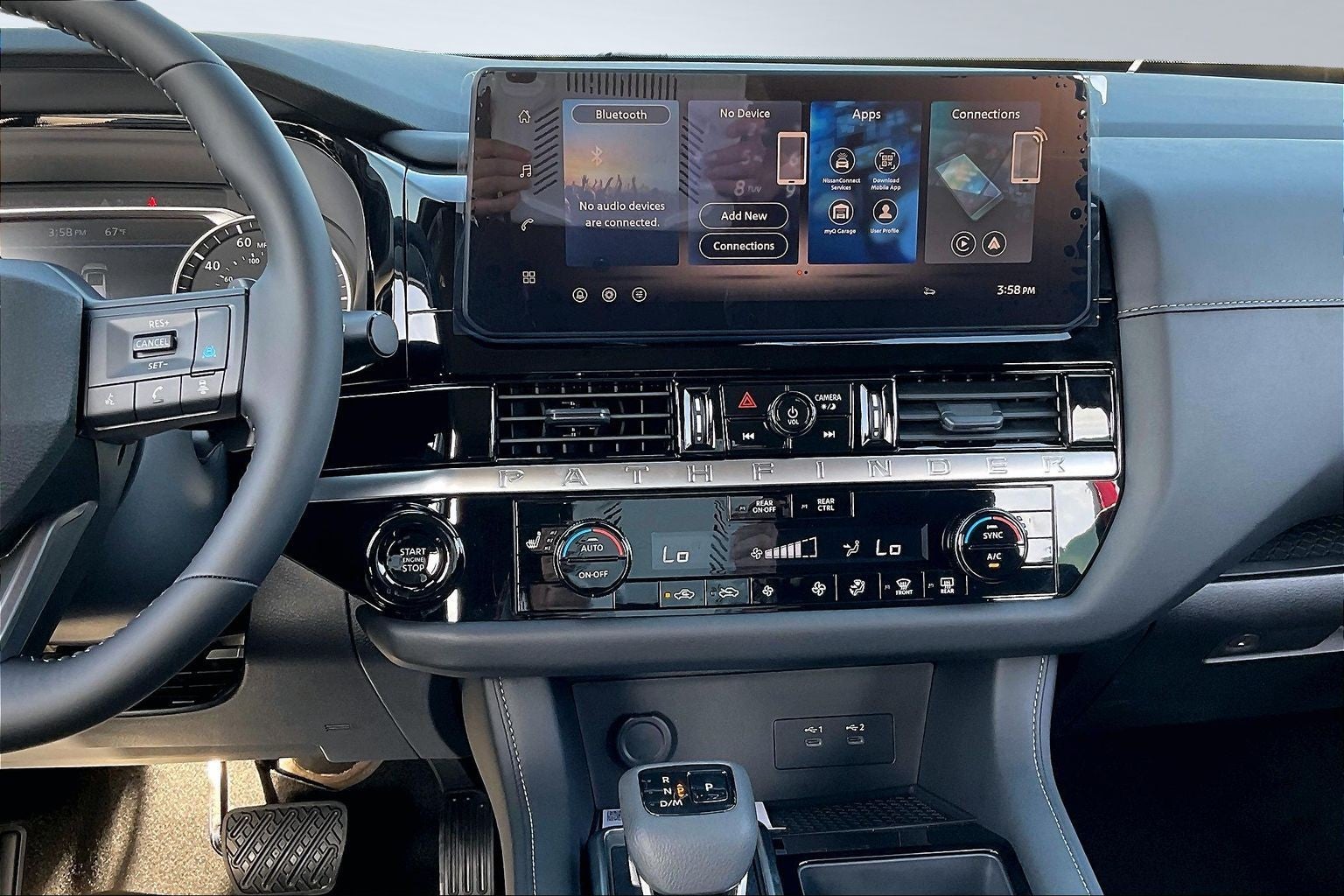 2026 Nissan Pathfinder SV