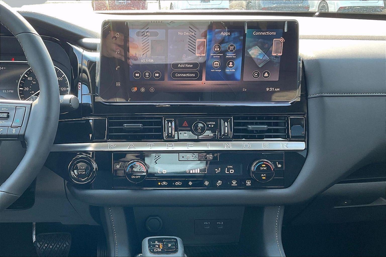 2026 Nissan Pathfinder SV