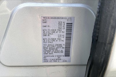 2022 Nissan Pathfinder SL