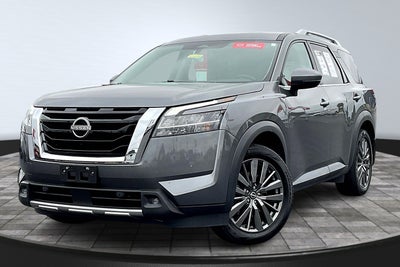 2022 Nissan Pathfinder SL