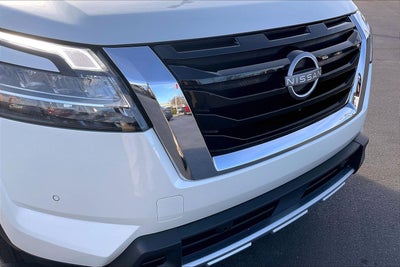 2024 Nissan Pathfinder Platinum