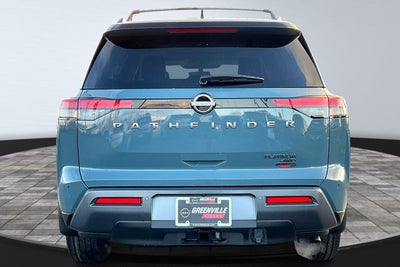 2026 Nissan Pathfinder Platinum