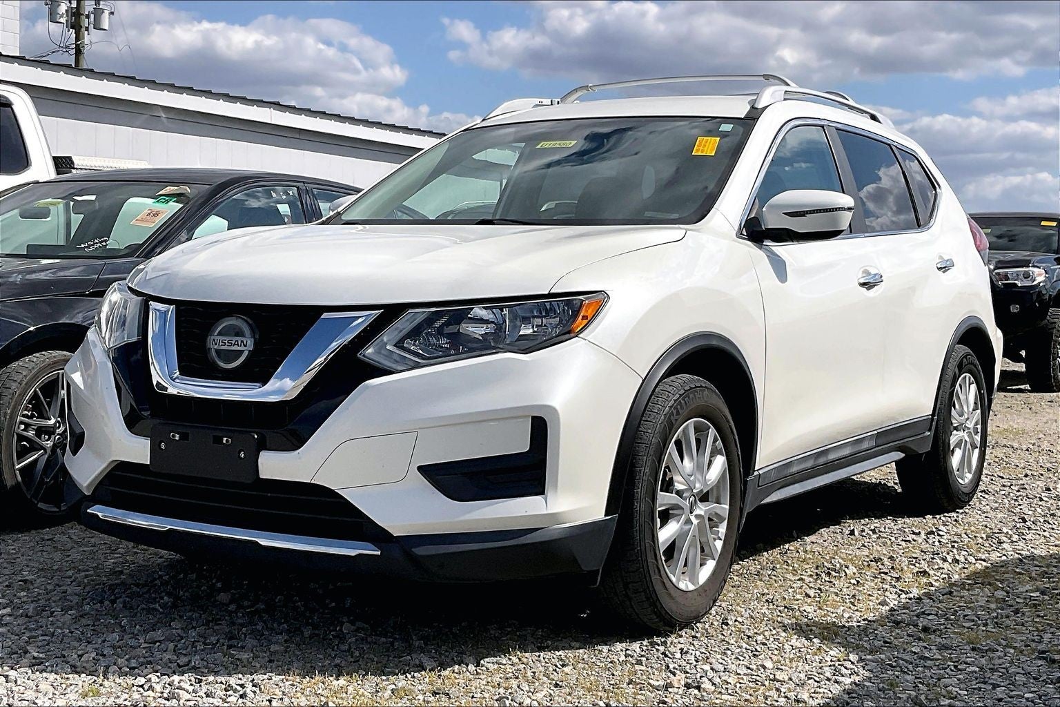Used 2018 Nissan Rogue SV with VIN 5N1ET2MT1JC826557 for sale in Greenville, NC