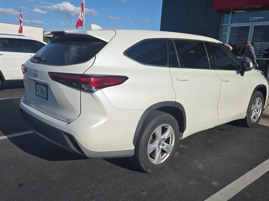 2021 Toyota Highlander LE