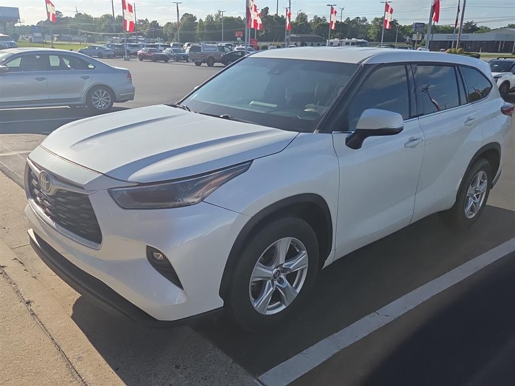 2021 Toyota Highlander LE