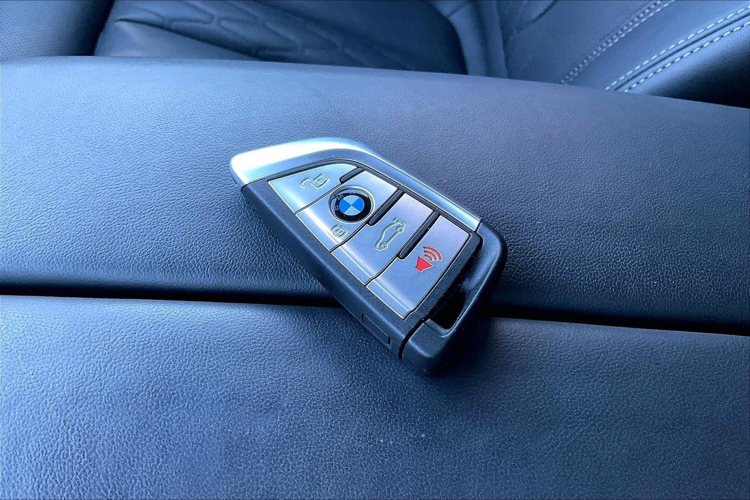 2022 BMW X6 M50i