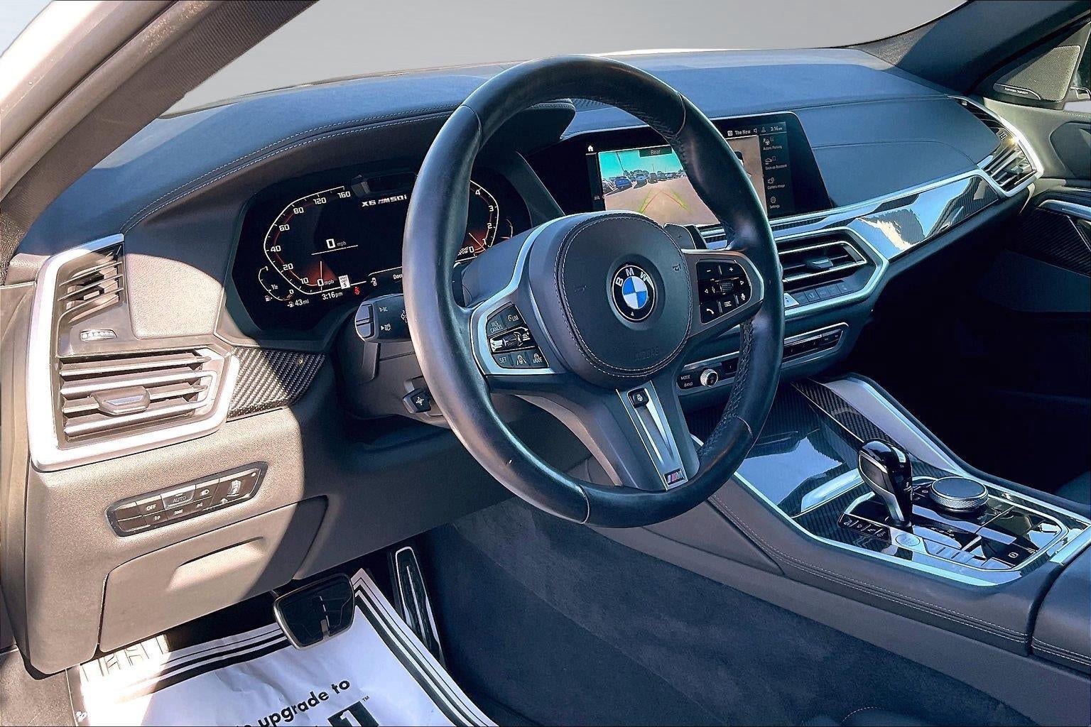 2022 BMW X6 M50i