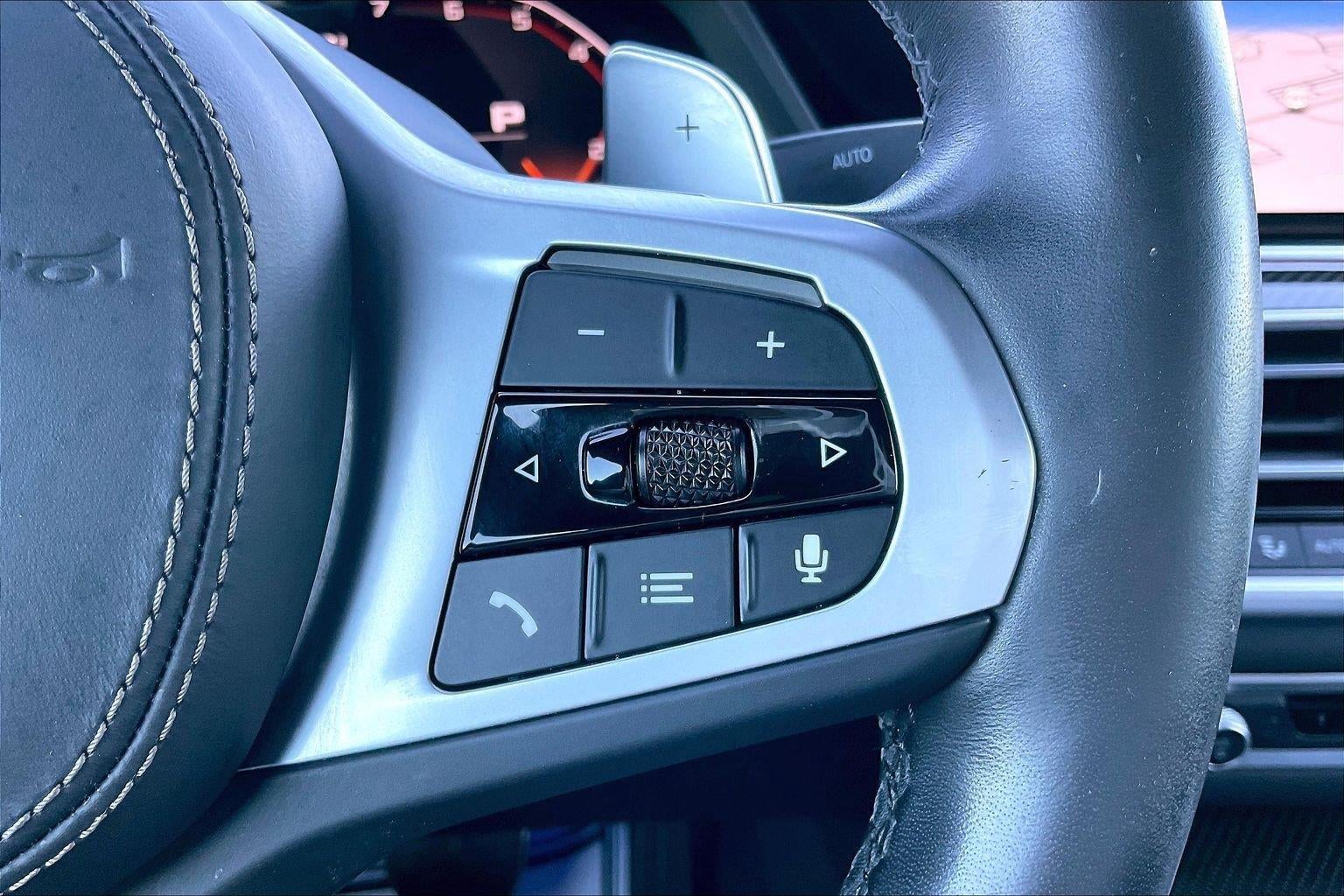 2022 BMW X6 M50i