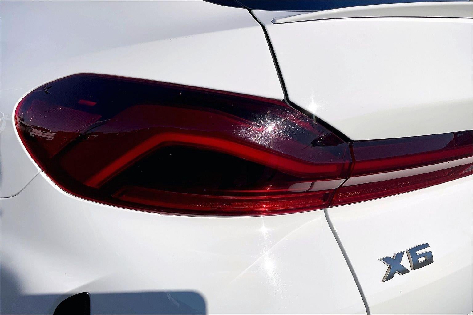 2022 BMW X6 M50i