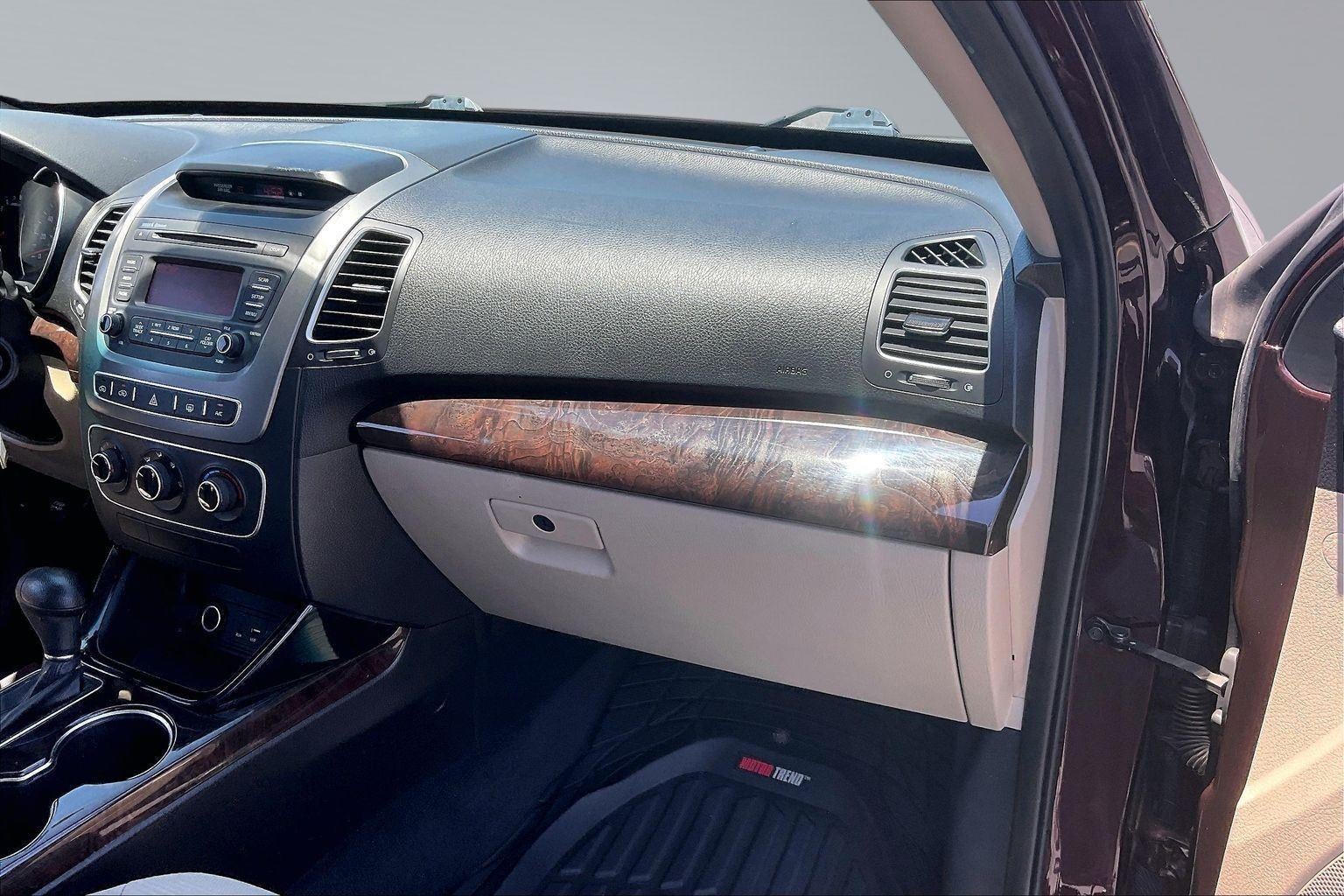 2015 Kia Sorento LX