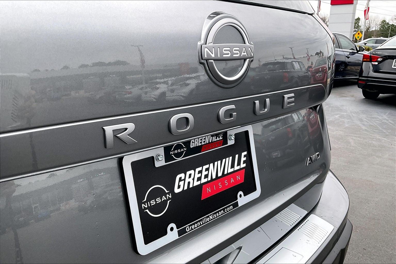 2026 Nissan Rogue SV