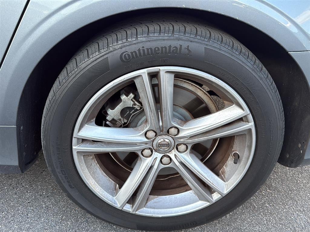 2019 Volvo S90 Momentum