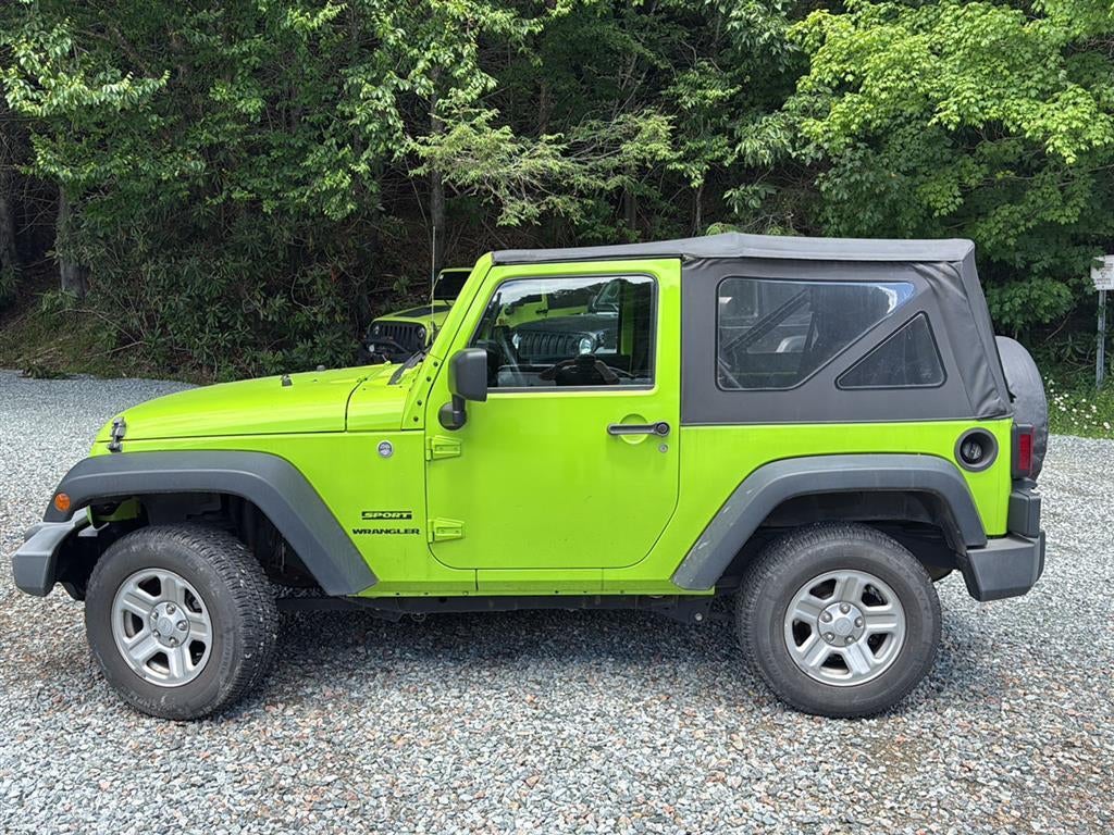 2013 Jeep WRANGLER SPORT