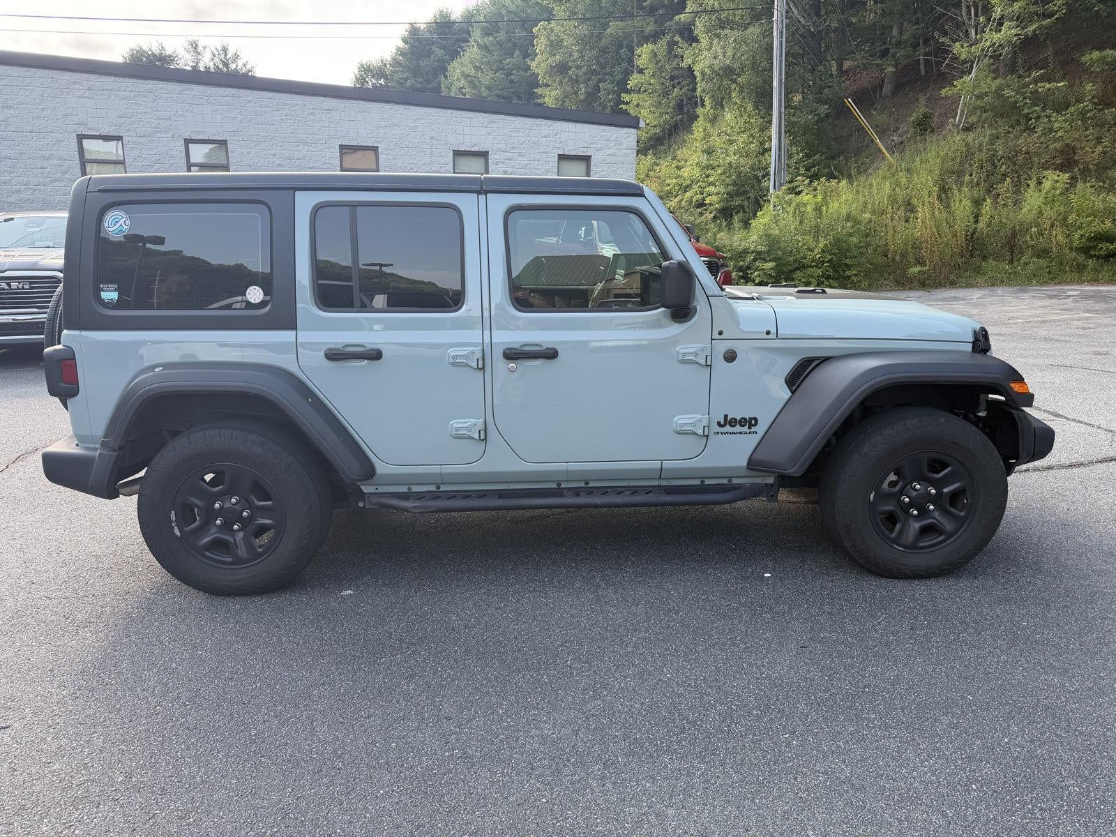2024 Jeep Wrangler Sport