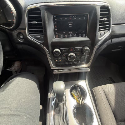 2019 Jeep Grand Cherokee Laredo E