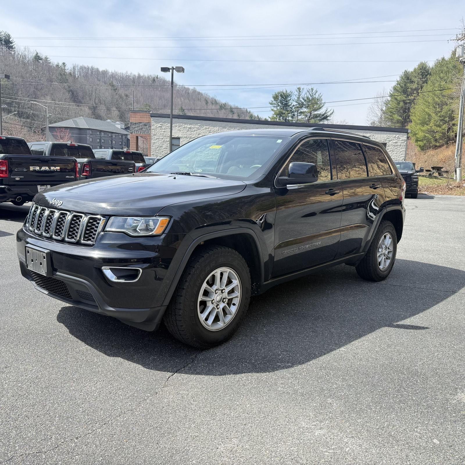 2019 Jeep Grand Cherokee Laredo E