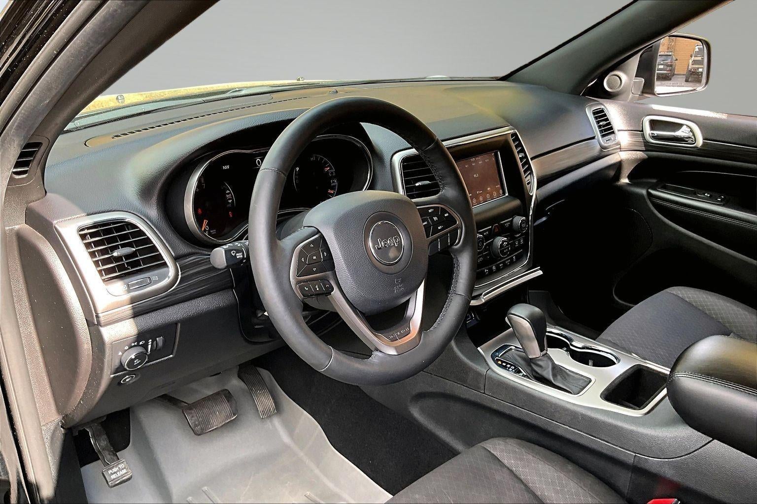 2019 Jeep Grand Cherokee Laredo E