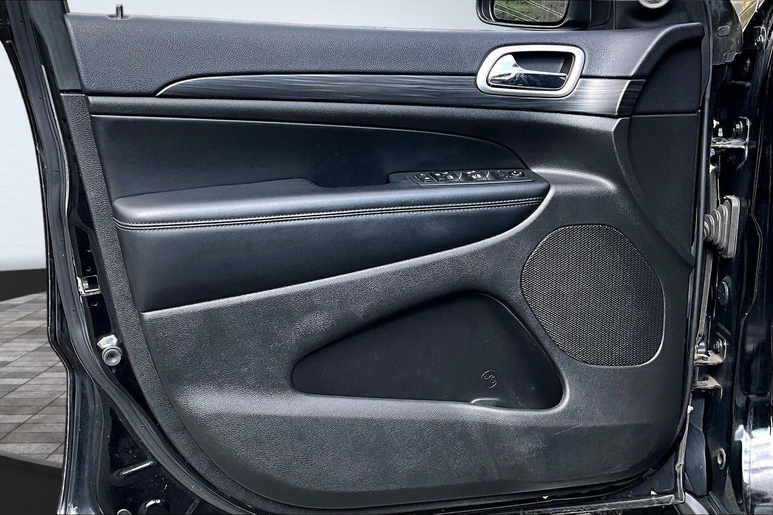 2019 Jeep Grand Cherokee Laredo E