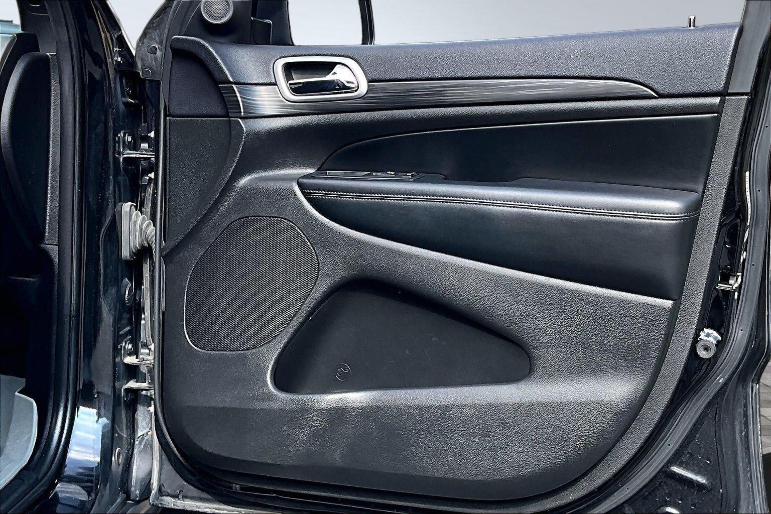 2019 Jeep Grand Cherokee Laredo E