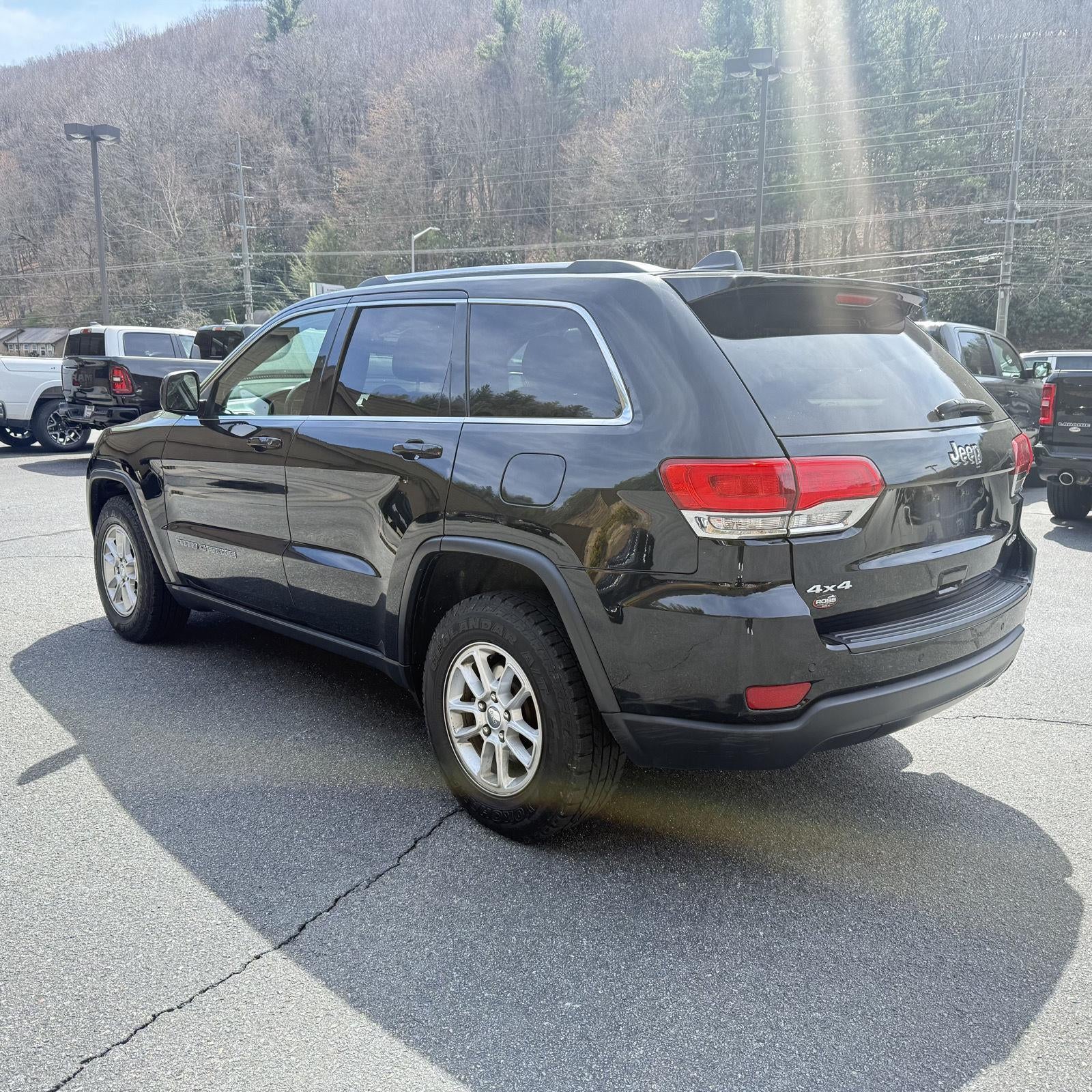 2019 Jeep Grand Cherokee Laredo E