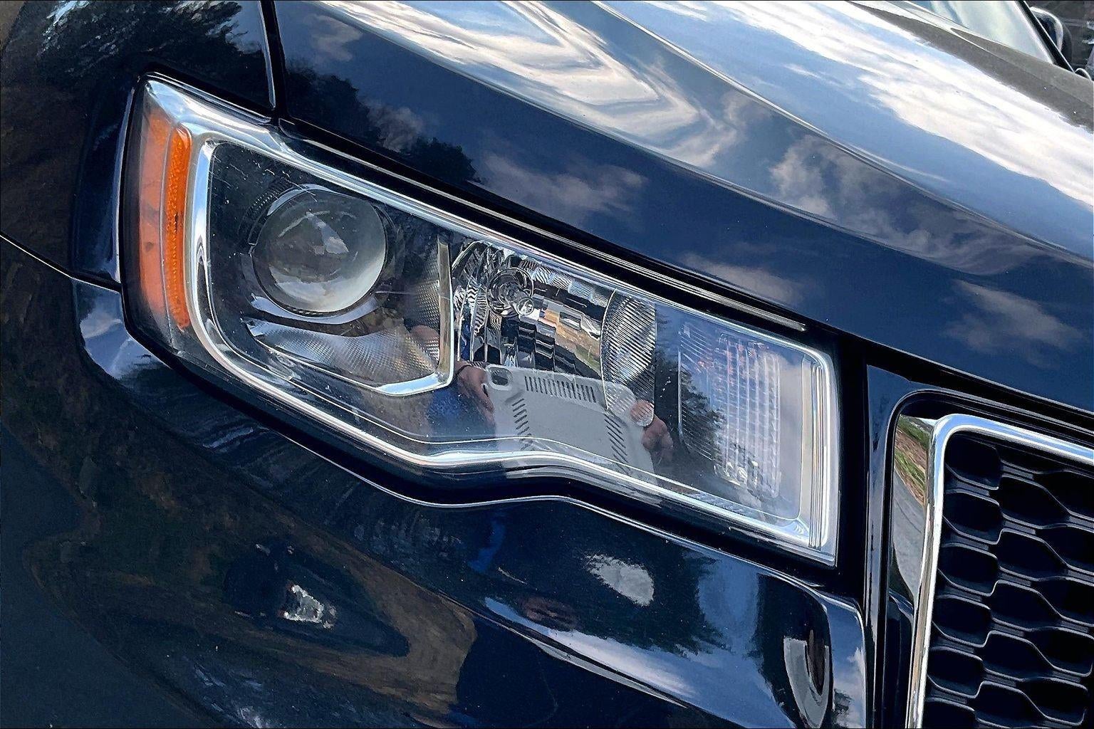 2019 Jeep Grand Cherokee Laredo E