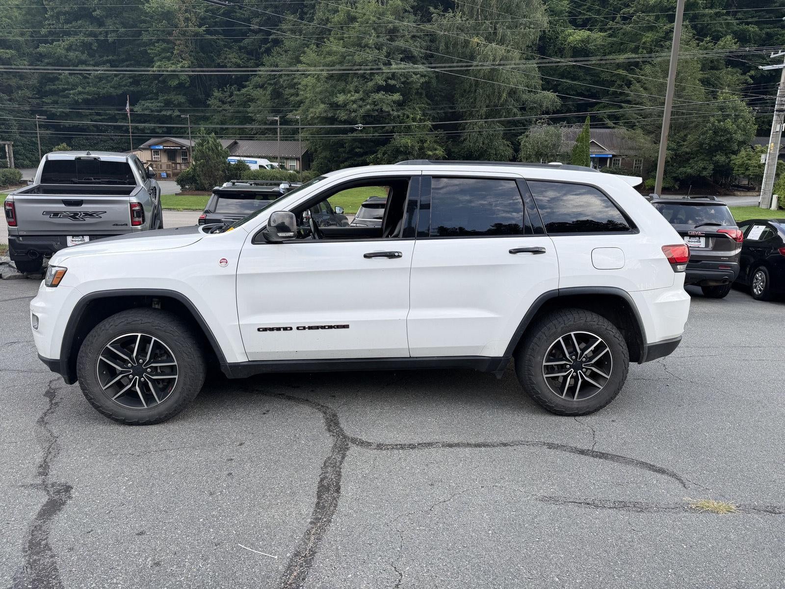 2020 Jeep Grand Cherokee Trailhawk