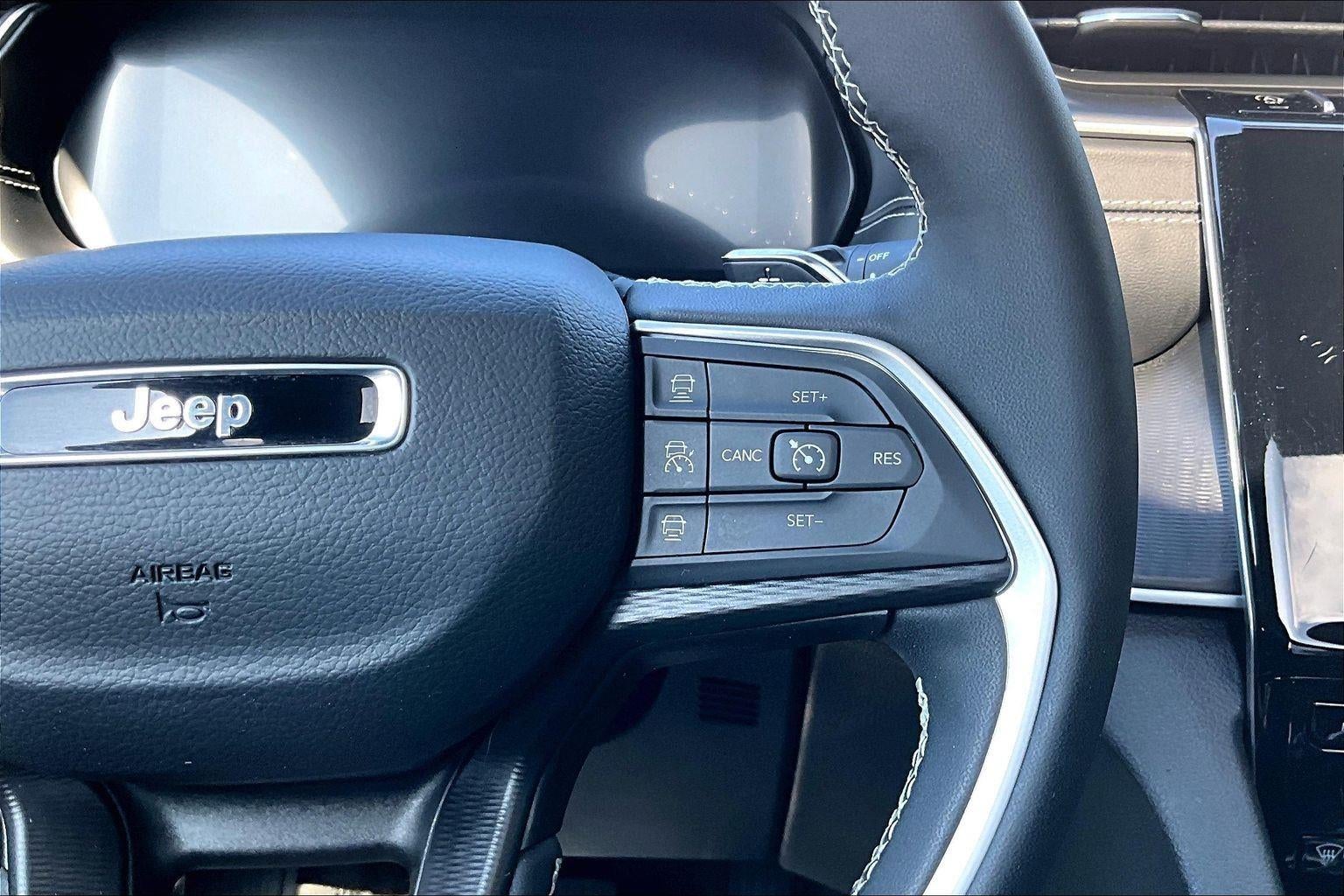 2025 Jeep Grand Cherokee Laredo X